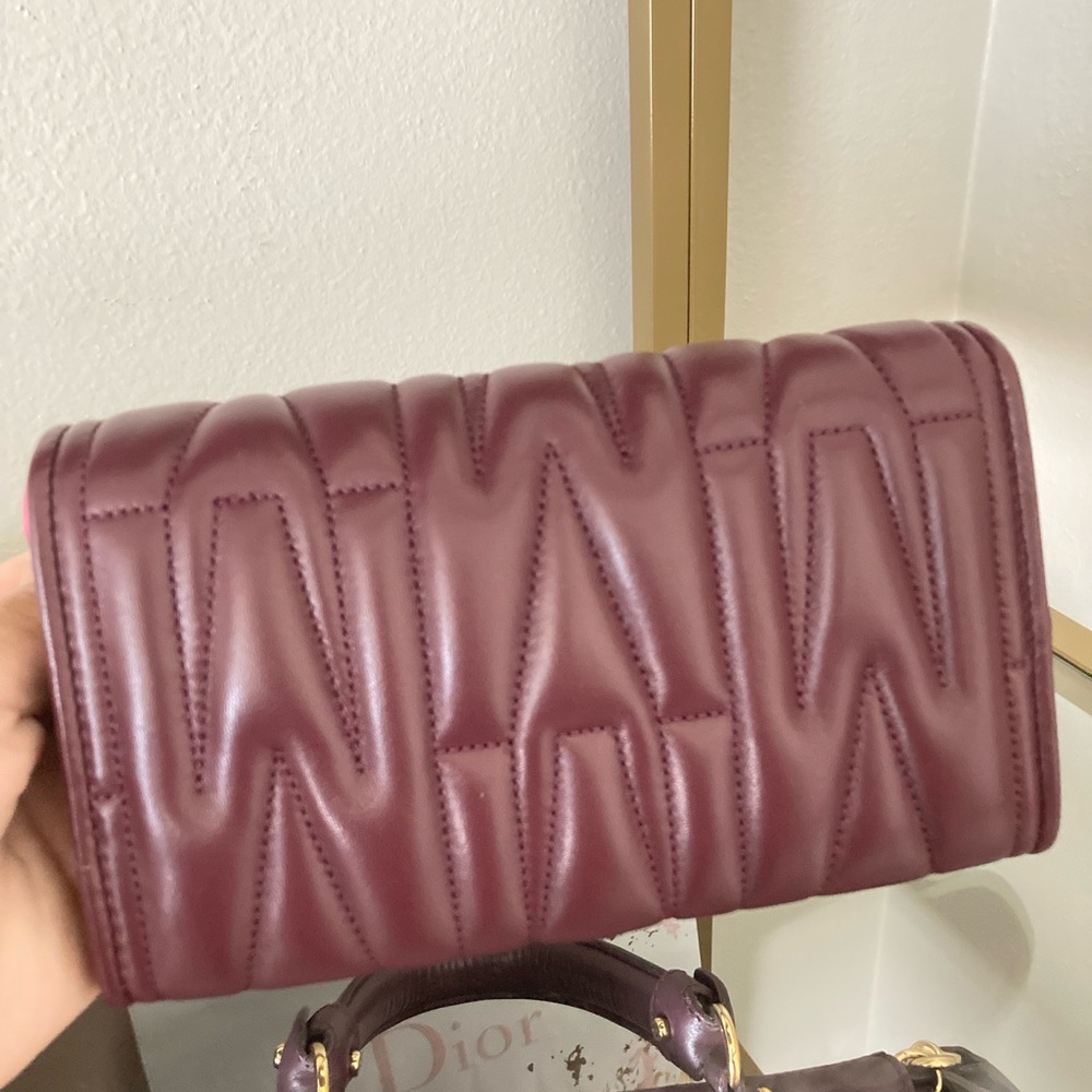 SOLD Moschino Burgundy Crossbody Bag with Gold Chain - Picture 7 of 12